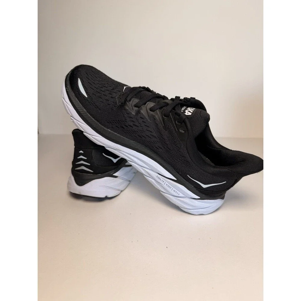 Hoka One One Clifton 8 Black / White Running Shoes Women's Size 6.5 B